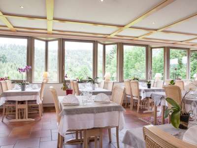 © www.hotel-neuhauser.com