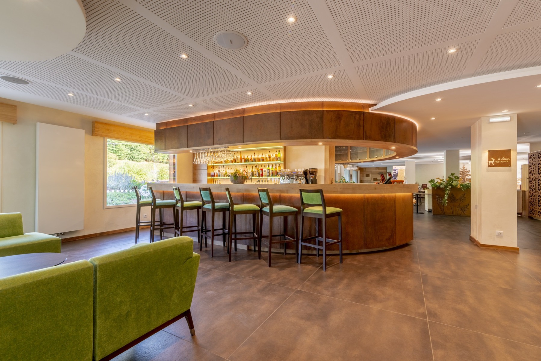 bar