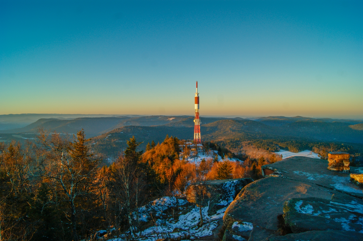 P 1977157 F215007323 salon du bien etre et de lartisanat local grandfontaine